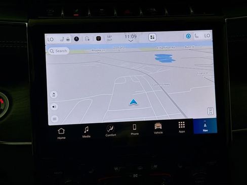 New 2025 Jeep Grand Cherokee L Overland w/ Luxury Tech Group IV AWD/4WD image 13