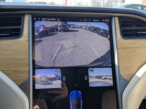 Used 2020 Tesla Model S Long Range image 24