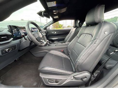 Used 2026 Ford Mustang GT Premium RWD image 16