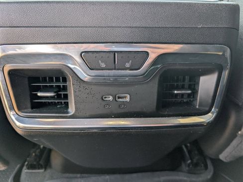 Used 2022 Chevrolet Silverado 1500 High Country w/ High Country Premium Package image 16