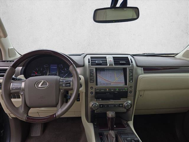 Used 2015 Lexus GX 460 w/ Premium Package AWD/4WD image 16