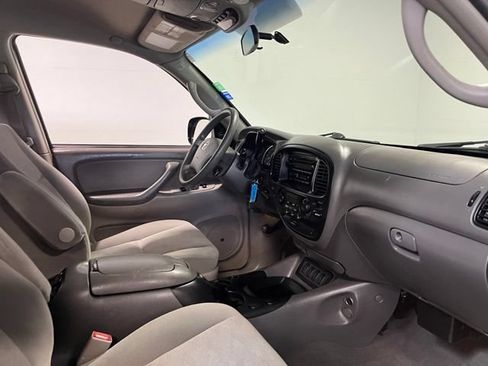 Used 2005 Toyota Sequoia SR5 RWD image 10