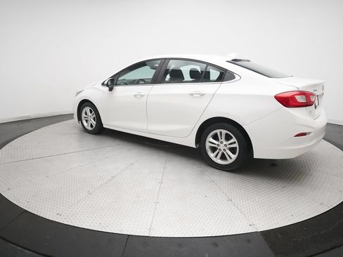 Used 2017 Chevrolet Cruze LT w/ Convenience Package FWD image 32