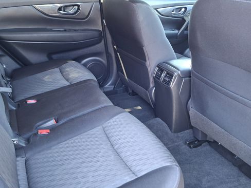 Certified 2020 Nissan Rogue SV image 22