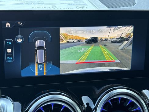 New 2026 Mercedes-Benz GLB 250 image 44