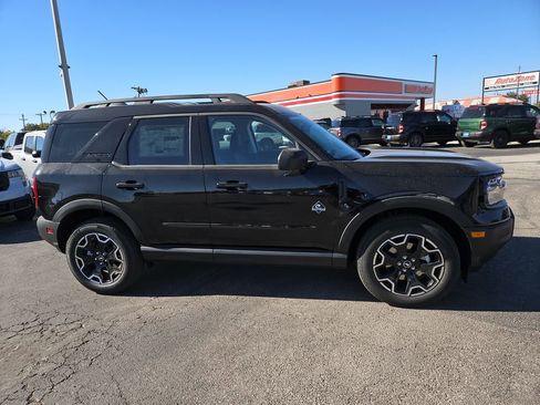 New 2025 Ford Bronco Sport Outer Banks image 14