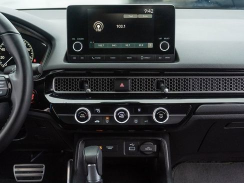 Certified 2024 Honda Civic Sport image 22