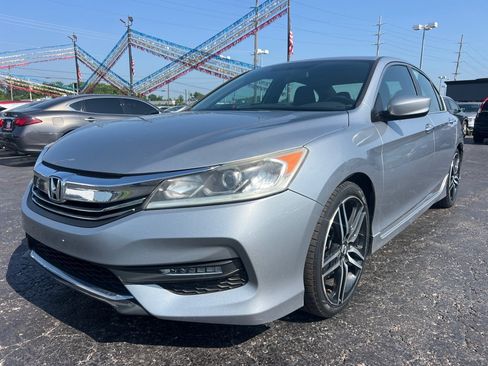 Used 2017 Honda Accord Sport Special Edition image 3