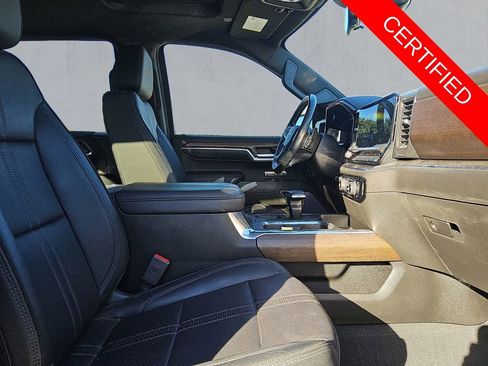 Used 2023 Chevrolet Silverado 1500 High Country w/ Technology Package image 15