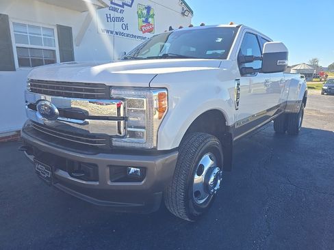 Used 2019 Ford F350 King Ranch w/ King Ranch Ultimate Package image 3