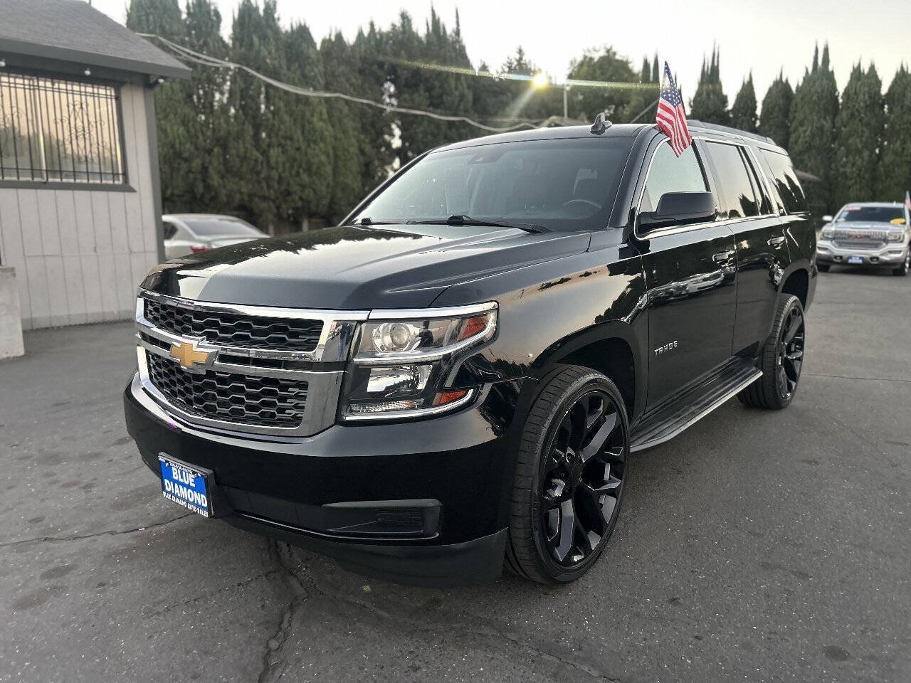 Used 2020 Chevrolet Tahoe LT RWD image 3