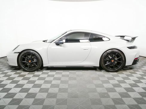 Certified 2025 Porsche 911 Carrera RWD image 2