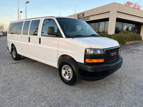 Used 2023 GMC Savana 3500 LS image 24