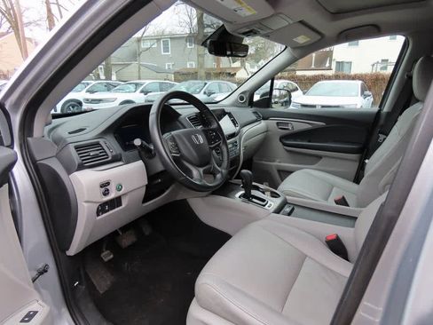 Used 2019 Honda Pilot EX-L image 2