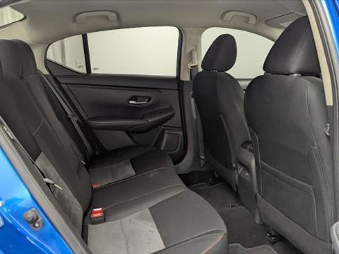 Used 2024 Nissan Sentra SR FWD image 19