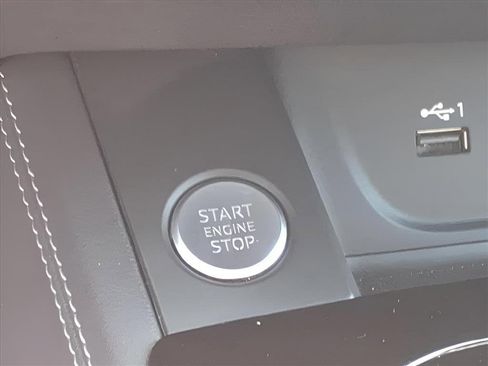 Used 2023 Audi A4 2.0T Premium Plus image 10