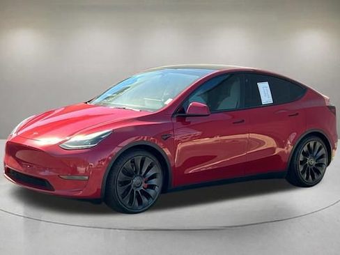 Used 2022 Tesla Model Y Performance AWD/4WD image 2