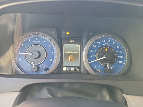 Used 2016 Toyota Sienna XLE w/ XLE Navigation Package image 23