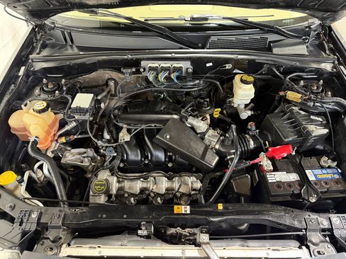 Used 2008 Ford Escape Limited AWD/4WD image 28