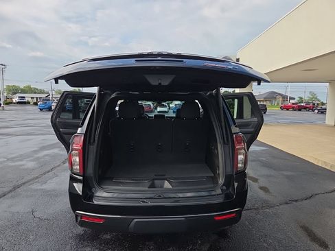 Used 2022 Chevrolet Tahoe RST w/ Luxury Package AWD/4WD image 22
