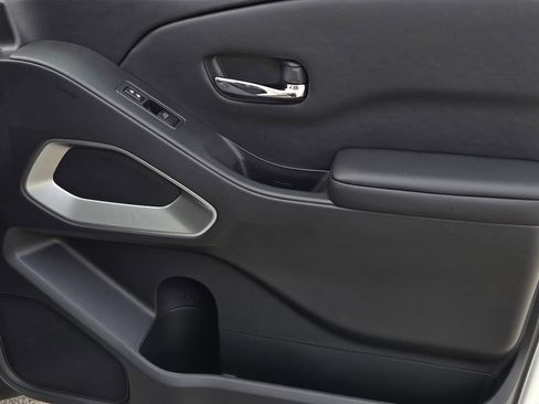 New 2026 Nissan Frontier SV w/ SV Convenience Package image 8