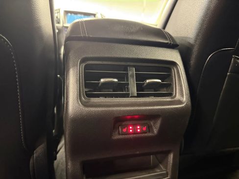 Used 2017 Ford Edge Titanium w/ Equipment Group 301A image 37