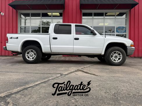 Used 2004 Dodge Dakota SLT w/ PWR Convenience Group AWD/4WD image 1