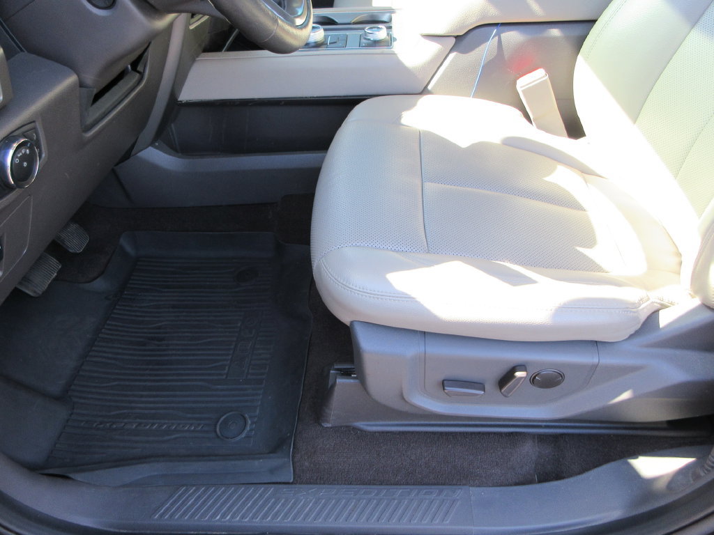Used 2021 Ford Expedition Max XLT AWD/4WD image 21