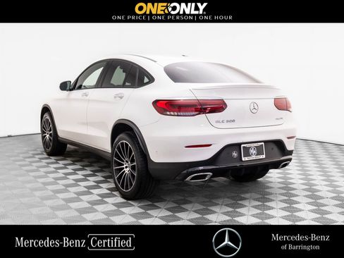 Used 2023 Mercedes-Benz GLC 300 4MATIC Coupe image 3