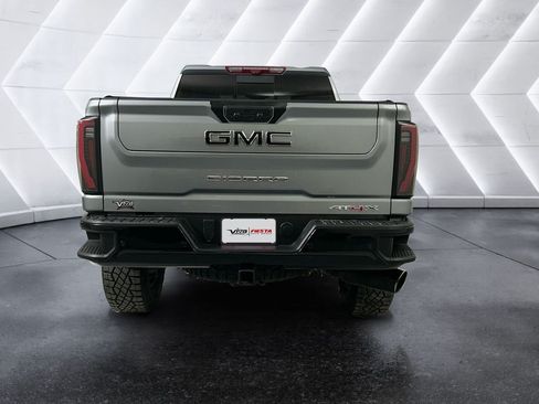 Used 2025 GMC Sierra 2500 AT4X AWD/4WD image 5