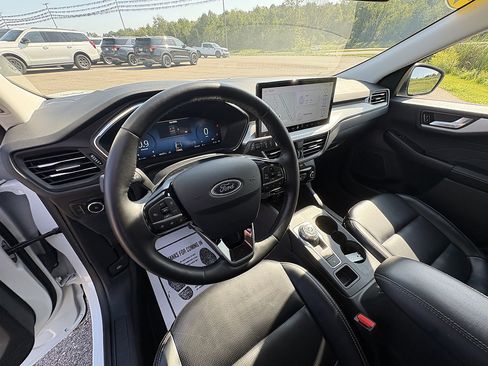 Used 2024 Ford Escape Platinum AWD/4WD image 31