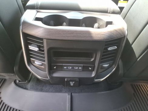 New 2026 RAM 1500 Laramie w/ Laramie Preferred Package AWD/4WD image 18