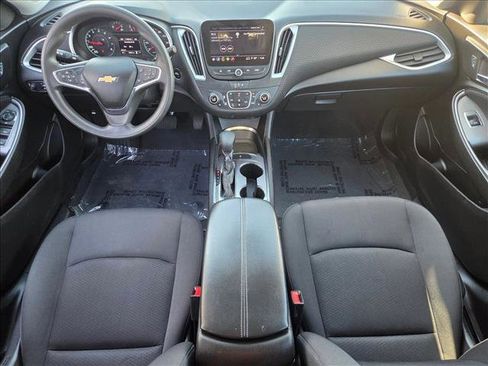 Used 2023 Chevrolet Malibu LT image 16