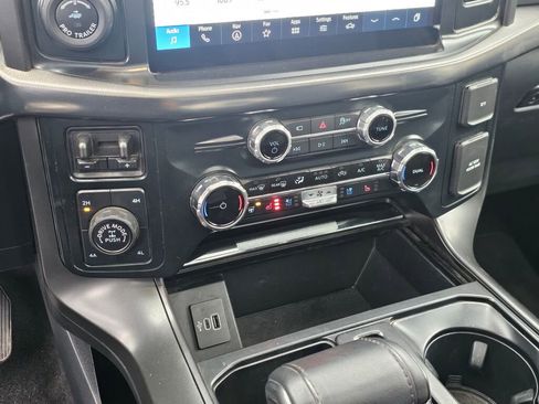 Certified 2025 Ford F150 Lariat image 28