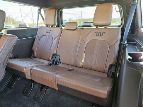 Used 2022 Ford Expedition Max King Ranch image 13