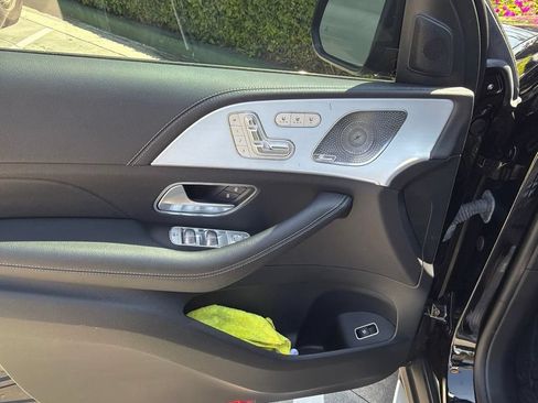 Used 2024 Mercedes-Benz GLE 350 4MATIC image 4