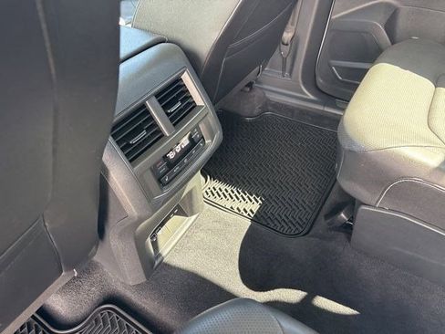 Used 2021 Volkswagen Atlas SEL Premium image 37