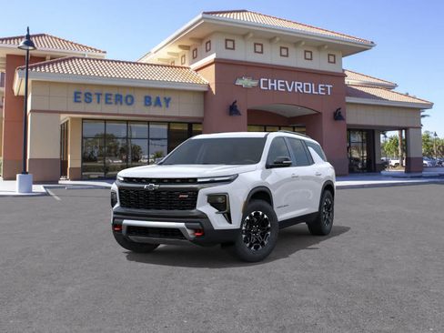 New 2027 Chevrolet Traverse Z71 w/ Driver Confidence Package AWD/4WD image 8