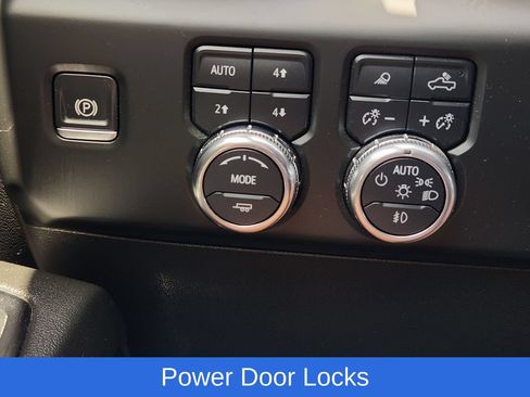 Used 2024 GMC Sierra 1500 AT4 w/ Technology Package AWD/4WD image 20