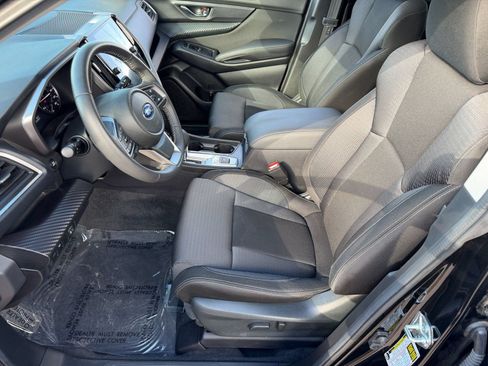 Used 2025 Subaru Ascent Premium AWD/4WD image 5