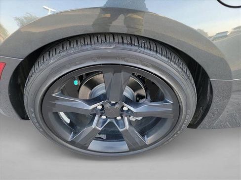 Used 2018 Chevrolet Camaro LT w/ RS Package image 11