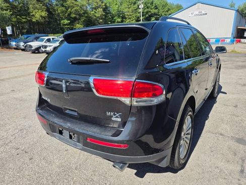 Used 2013 Lincoln MKX AWD w/ Cargo Accessory Pkg image 5