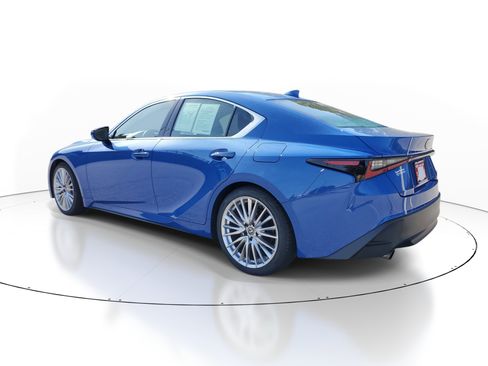 Used 2023 Lexus IS 300 w/ Premium Package RWD image 4