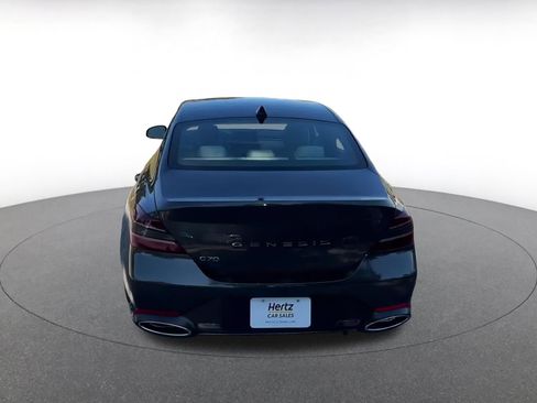 Used 2025 Genesis G70 2.5T image 12