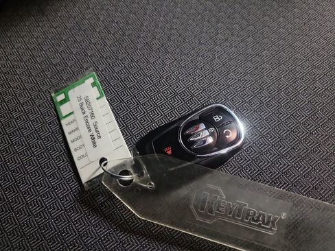 Used 2025 Buick Encore GX Preferred FWD image 24