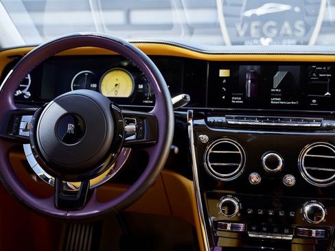 Used 2025 Rolls-Royce Cullinan image 59