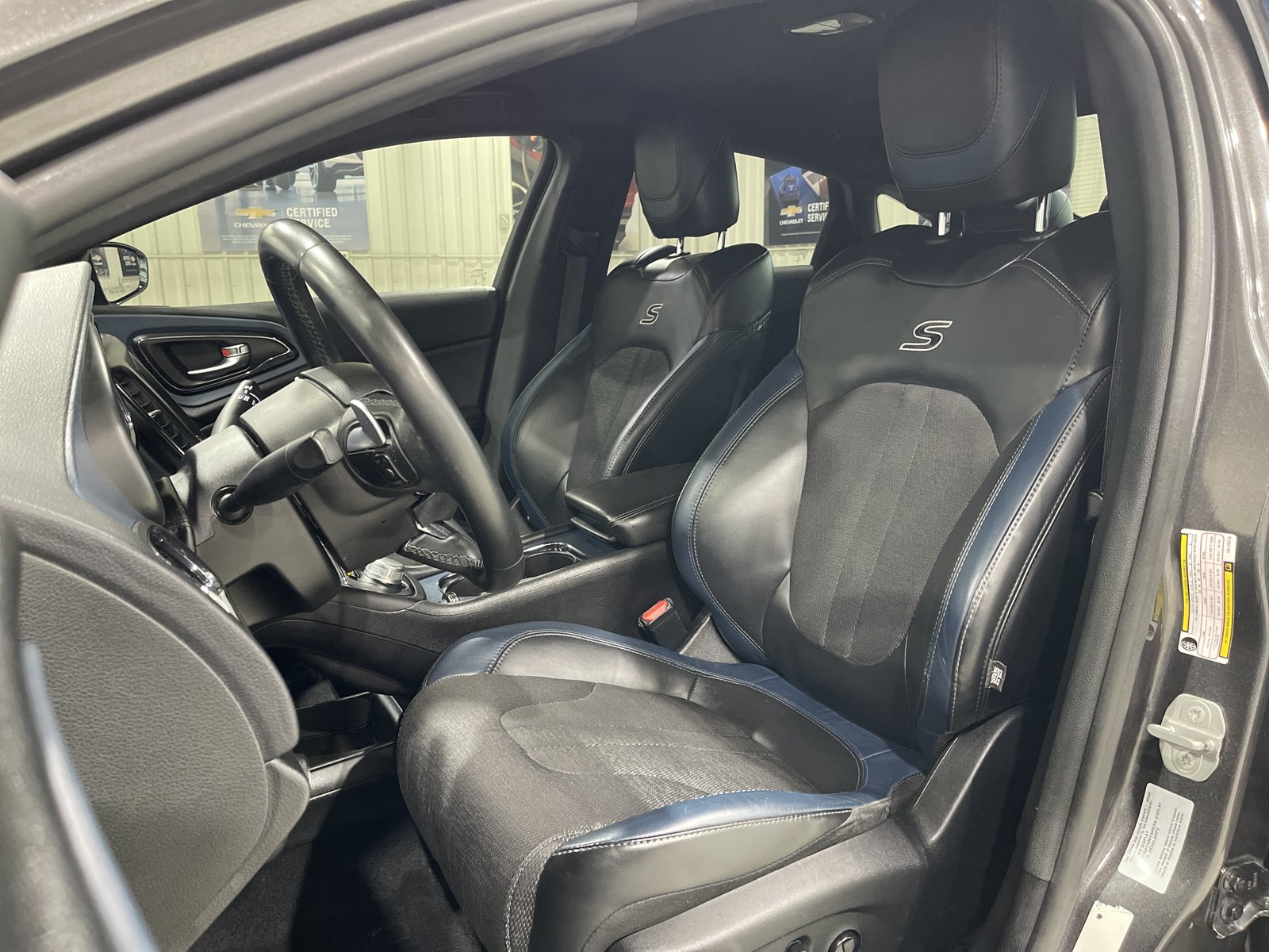 Used 2016 Chrysler 200 S w/ Comfort Group FWD image 20