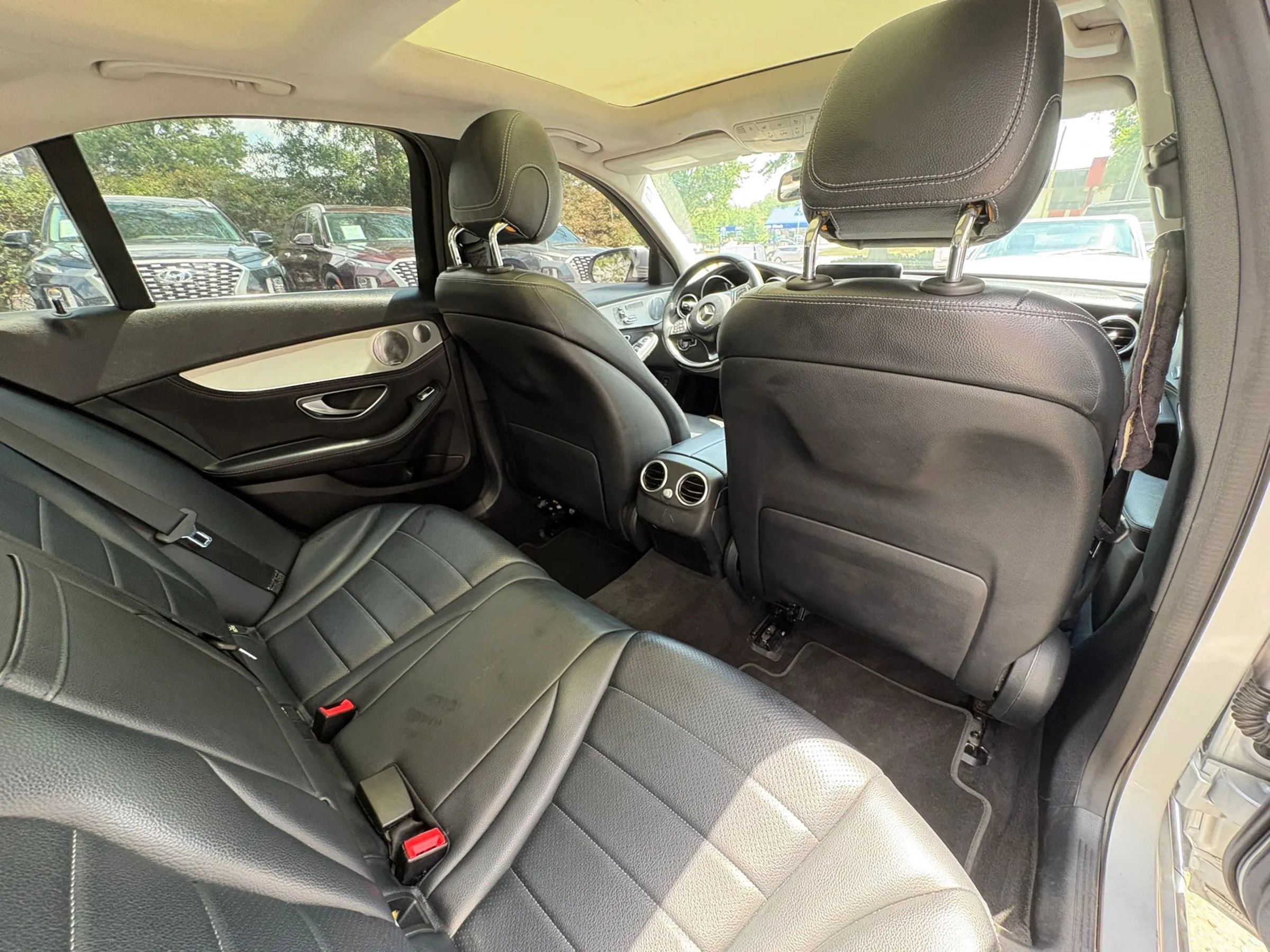 Used 2016 Mercedes-Benz C 300 4MATIC Sedan image 16