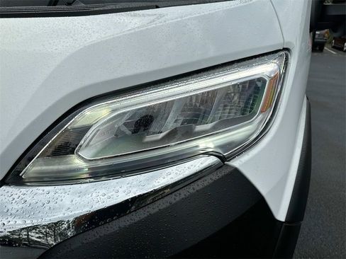 New 2024 RAM ProMaster 2500 w/ Quick Order Package 22H SLT+ image 10