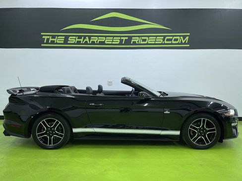 Used 2019 Ford Mustang Premium image 11